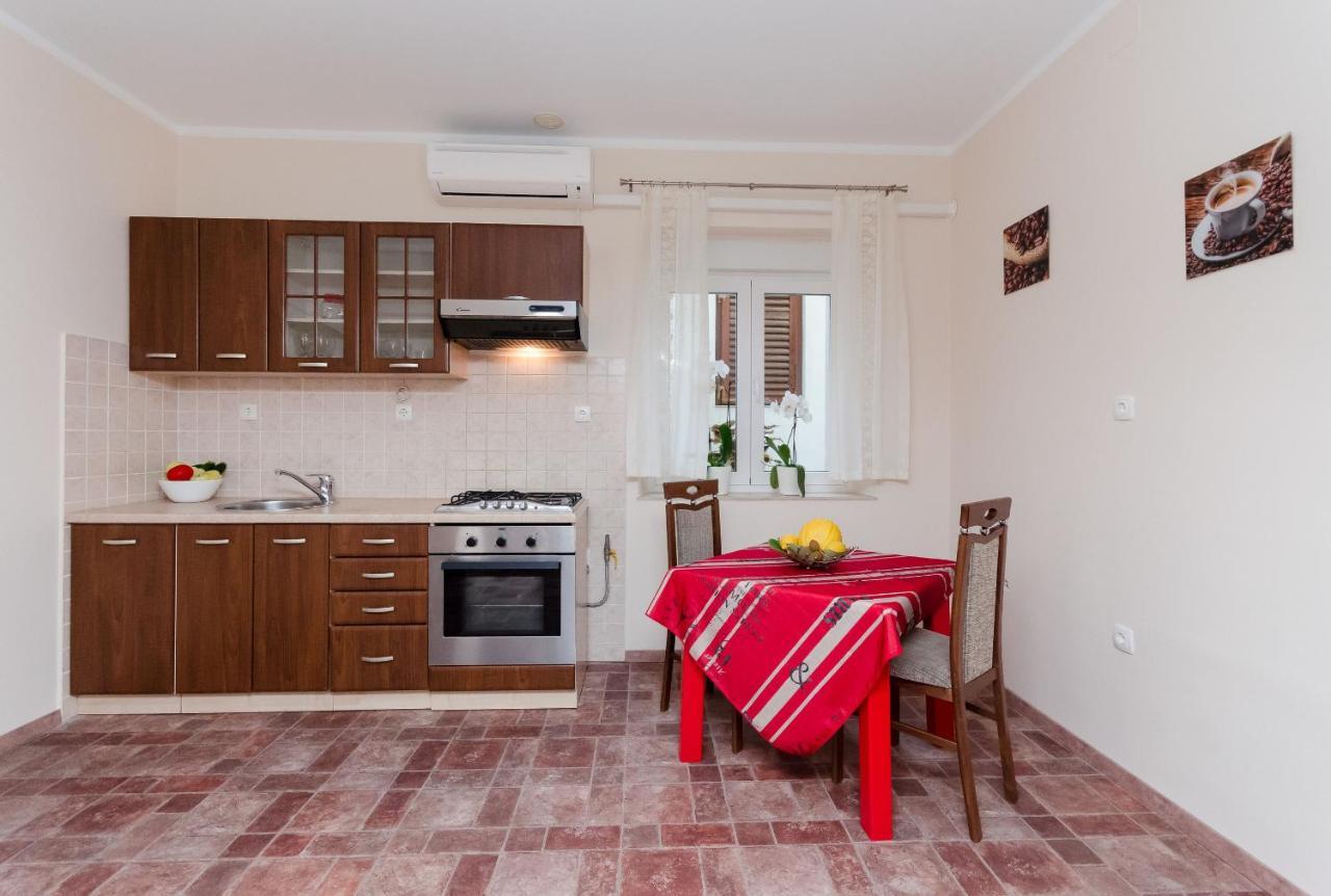 Apartment Aleksandra Rijeka Eksteriør billede