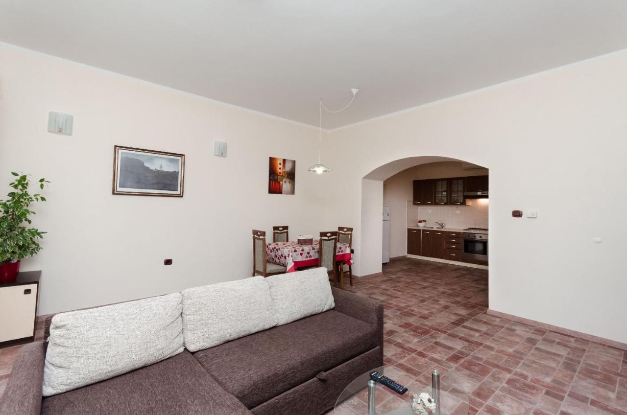 Apartment Aleksandra Rijeka Eksteriør billede